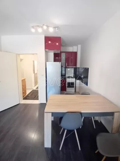 Bulevar Patrijarha Pavla (Somborski Bulevar) | 4zida.rs