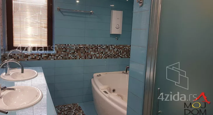 Šestosoban stan | 4zida