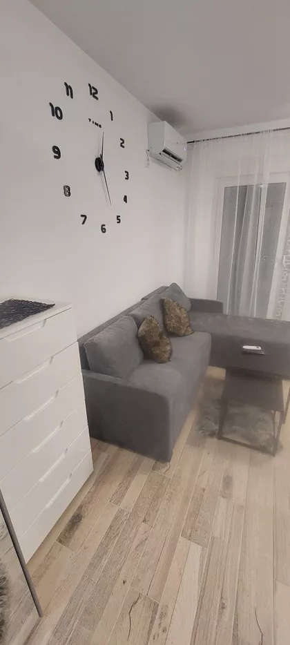 Novosadska 25 | 4zida.rs