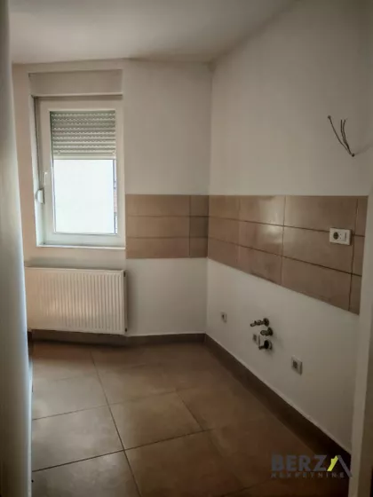 Bulevar Patrijarha Pavla (Somborski Bulevar) | 4zida.rs