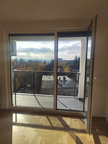 Milana Rakića | 4zida.rs