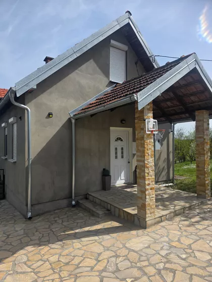 Dubrave 13 | 4zida.rs