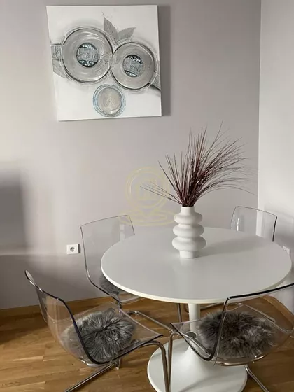 Stari Grad | 4zida.rs