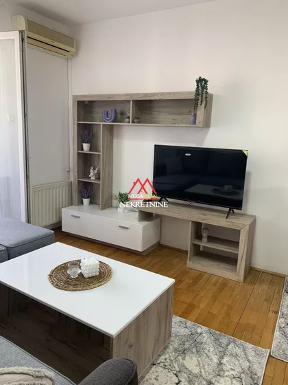 Aranj Janoša | 4zida.rs