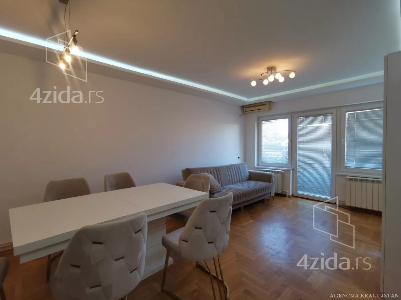 Dvoiposoban stan | 4zida