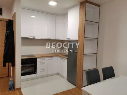 Lasla Gala | 4zida.rs