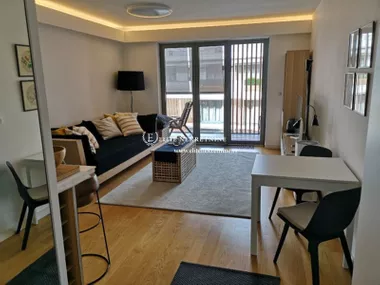 Omladinskih Brigada West 65