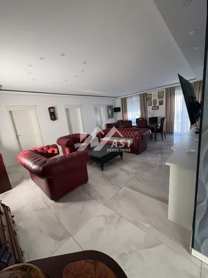 Diane Budisavljević | 4zida.rs