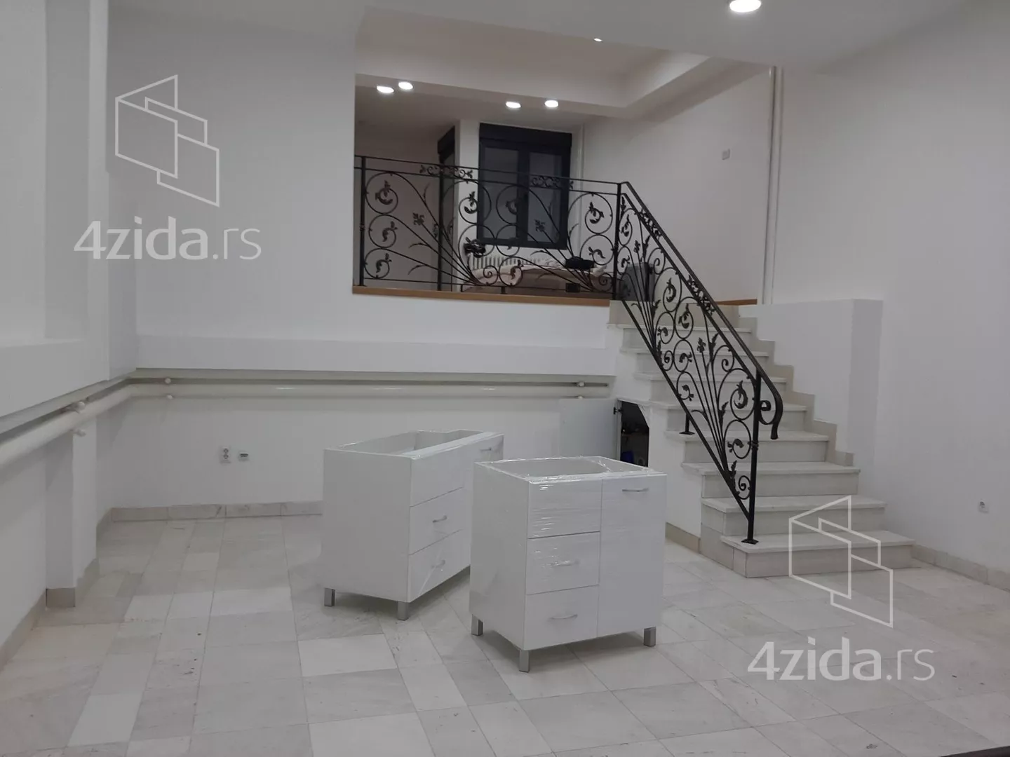 Lokal | 4zida