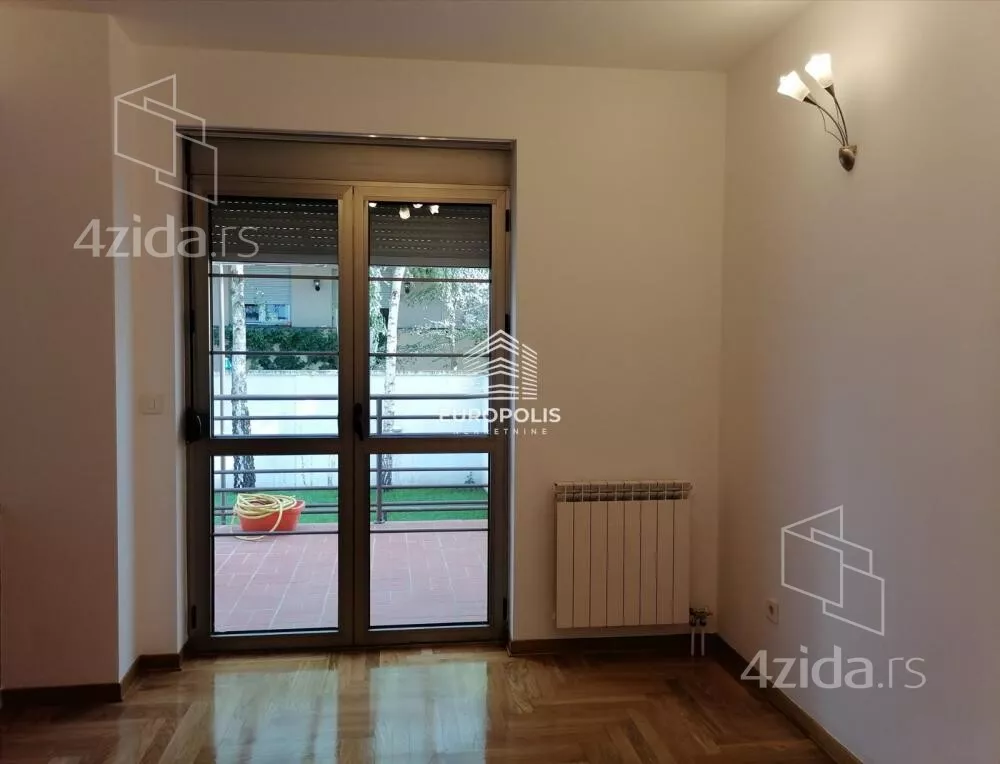 4-etažna kuća | 4zida
