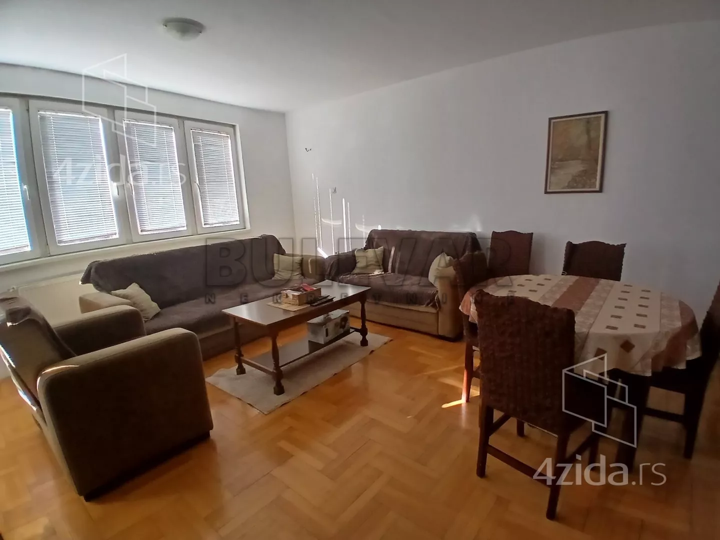 Dvoiposoban stan | 4zida