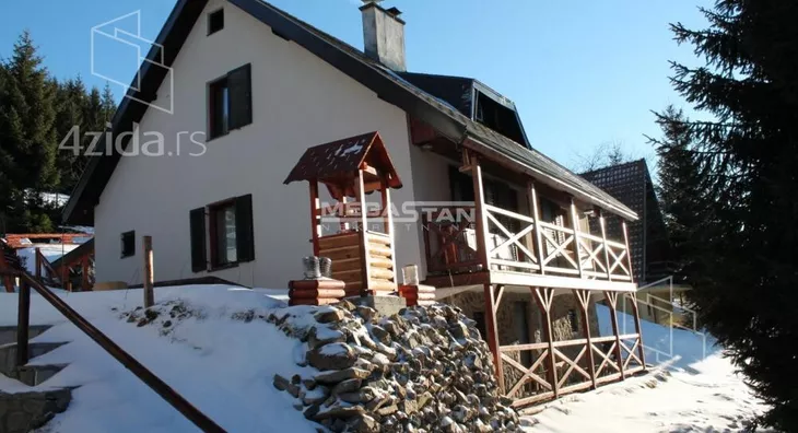 3-etažna kuća | 4zida