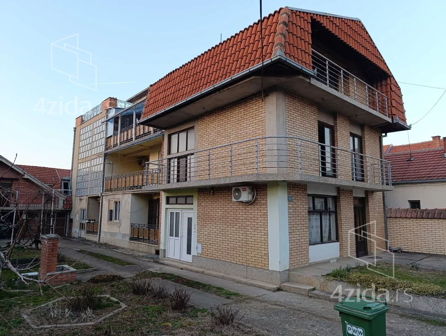 3-etažna kuća | 4zida