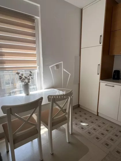 Šumadijska | 4zida.rs