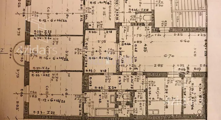 Četvoroiposoban stan | 4zida