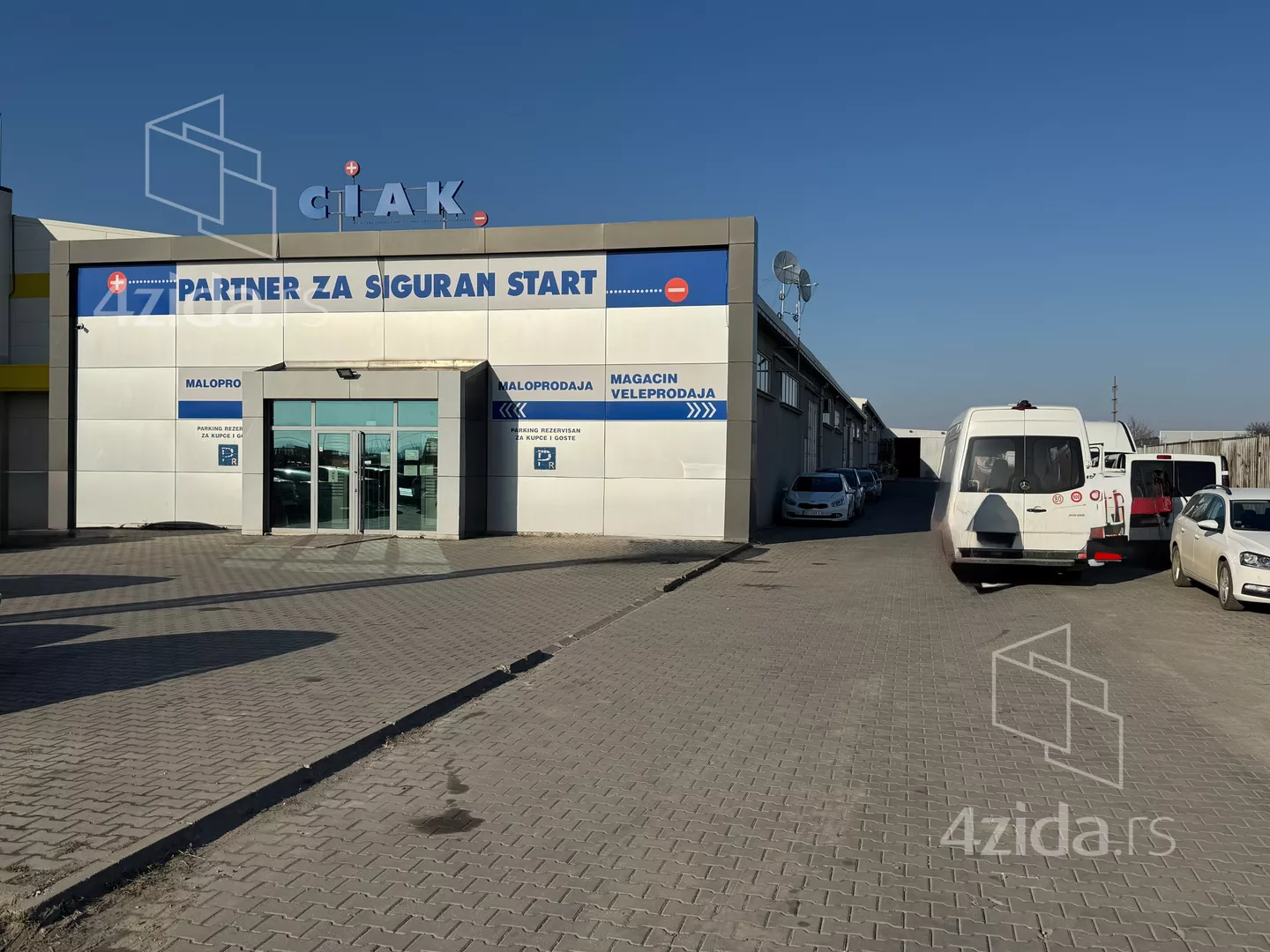 Poslovni prostor | 4zida