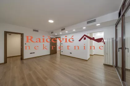 Ratka Mitrovica | 4zida.rs