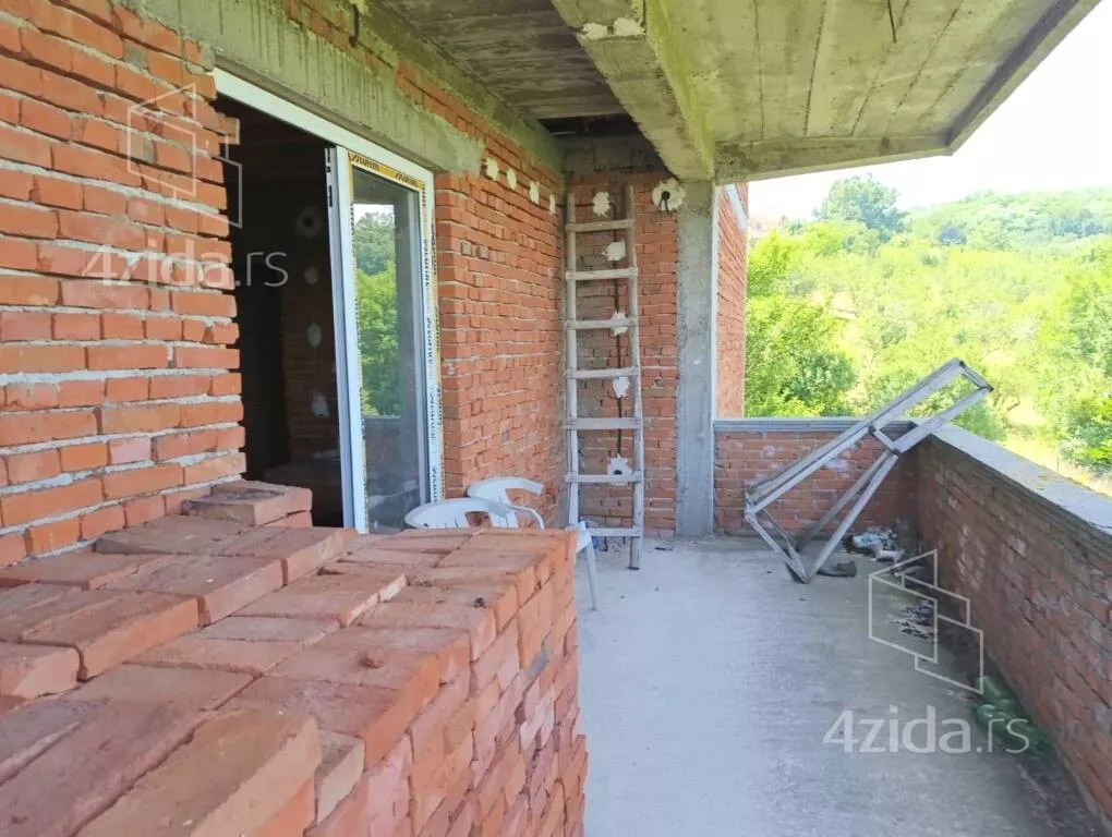 3-etažna kuća | 4zida