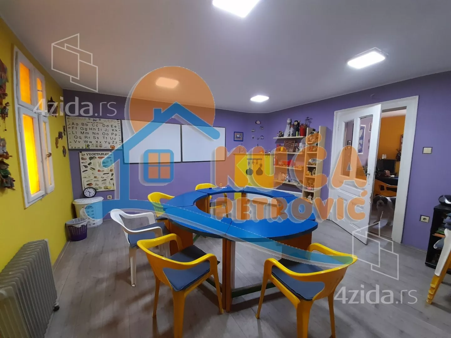 Lokal | 4zida