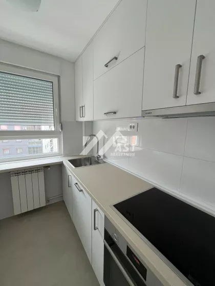 Novosadskog sajma | 4zida.rs