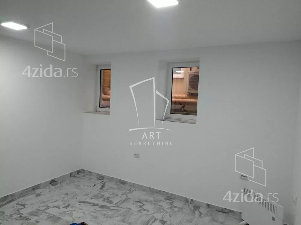 Lokal | 4zida