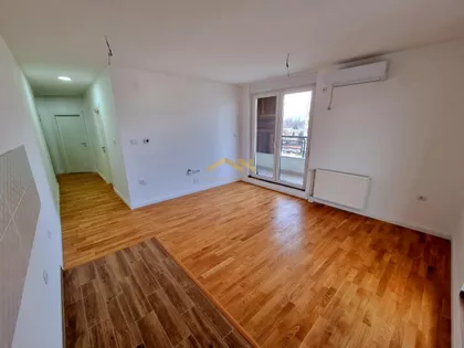 Bulevar Patrijarha Pavla (Somborski Bulevar) | 4zida.rs