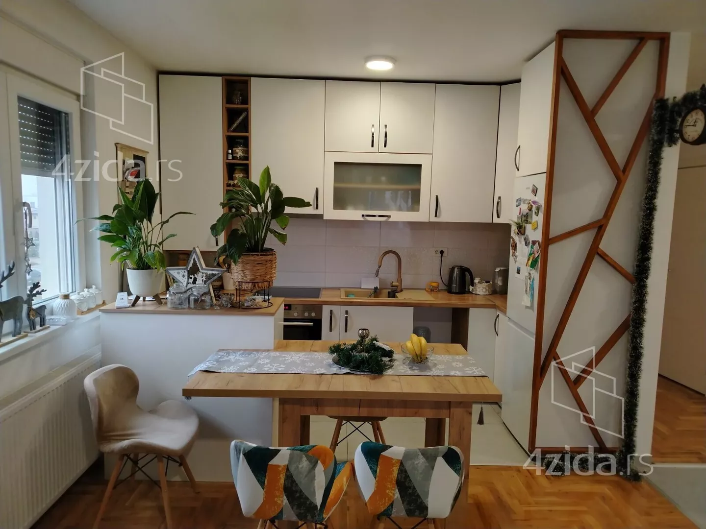 Troiposoban stan | 4zida