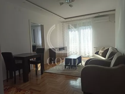 Vuka Karadžića | 4zida.rs