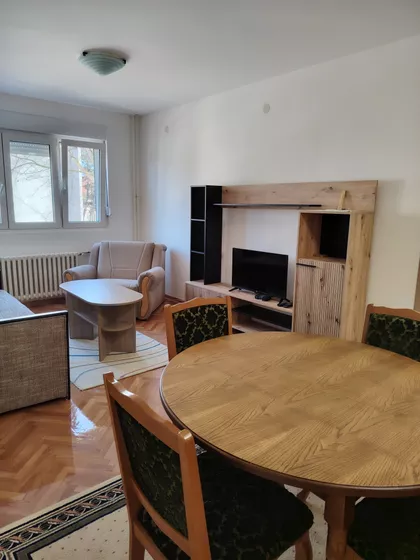 Branke Brkić | 4zida.rs