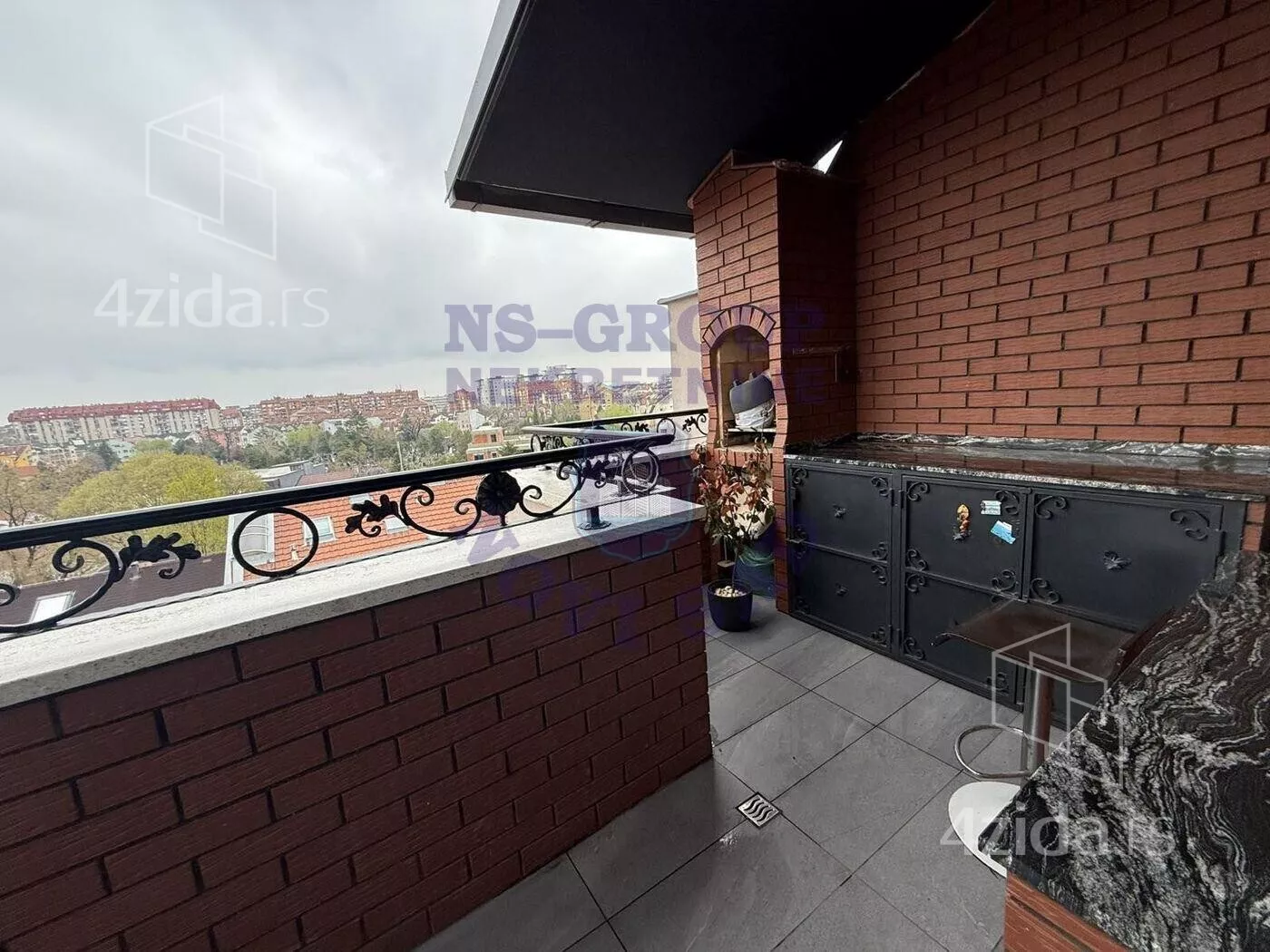 Četvorosoban stan | 4zida