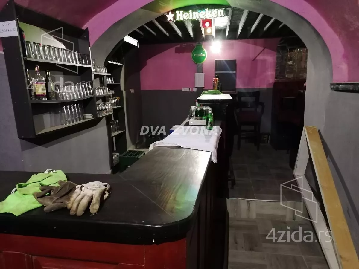 Lokal | 4zida