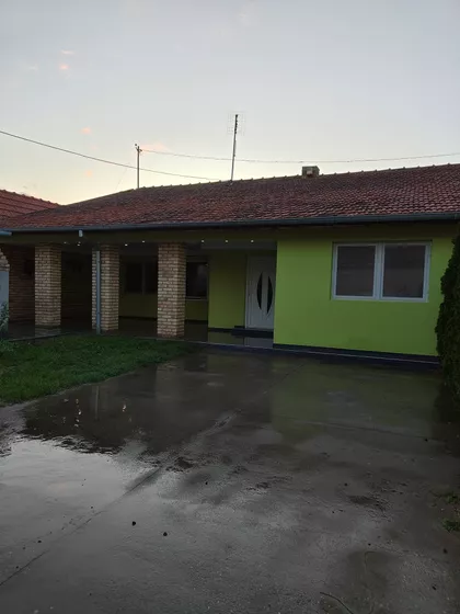 Senćanski Put 108 | 4zida.rs