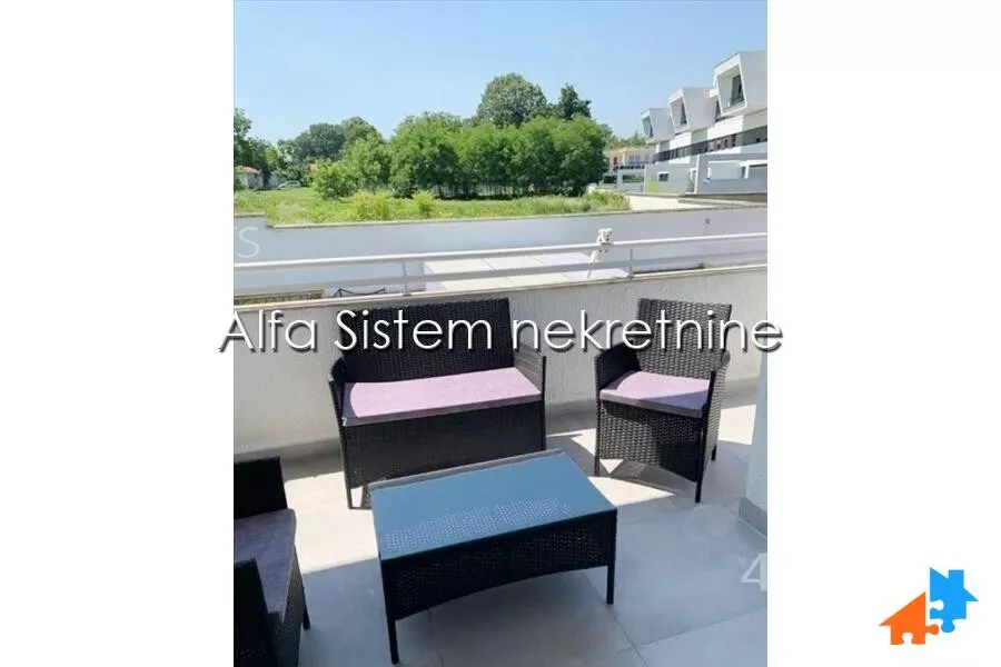 Petosoban stan | 4zida