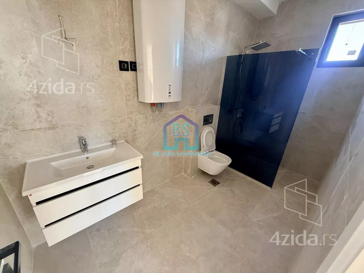 Petosoban stan | 4zida