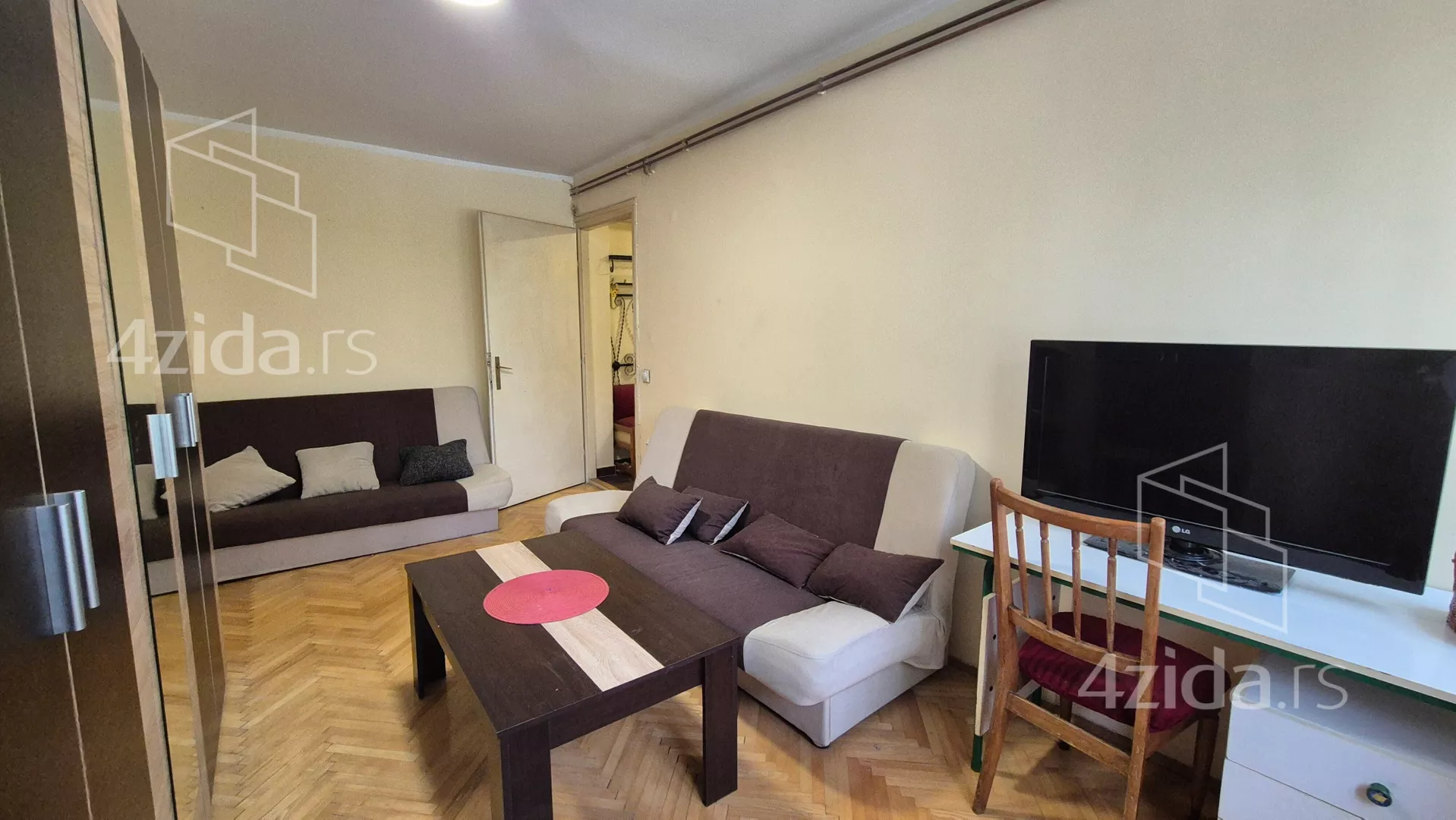 Jednoiposoban stan | 4zida