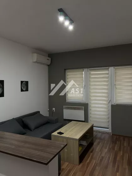 Bulevar Cara Lazara | 4zida.rs