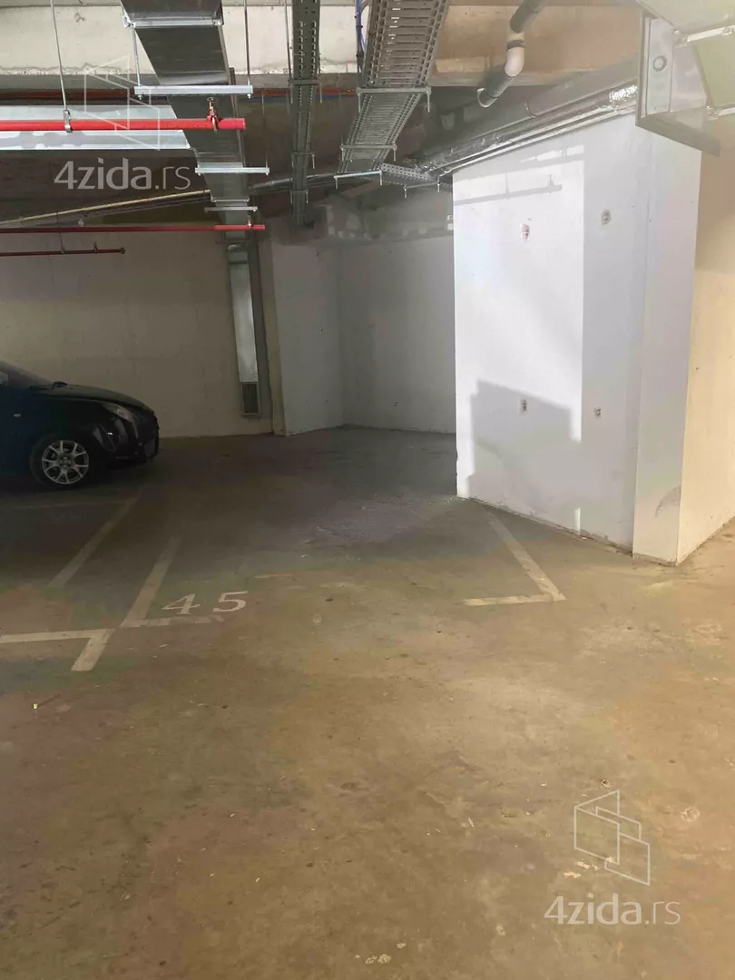 Garaža | 4zida