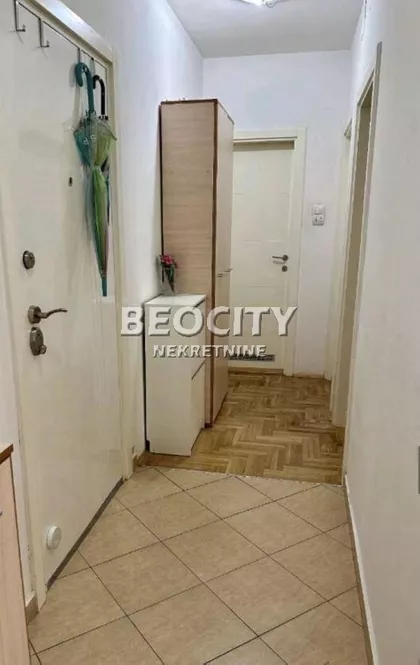 Bulevar cara Lazara | 4zida.rs