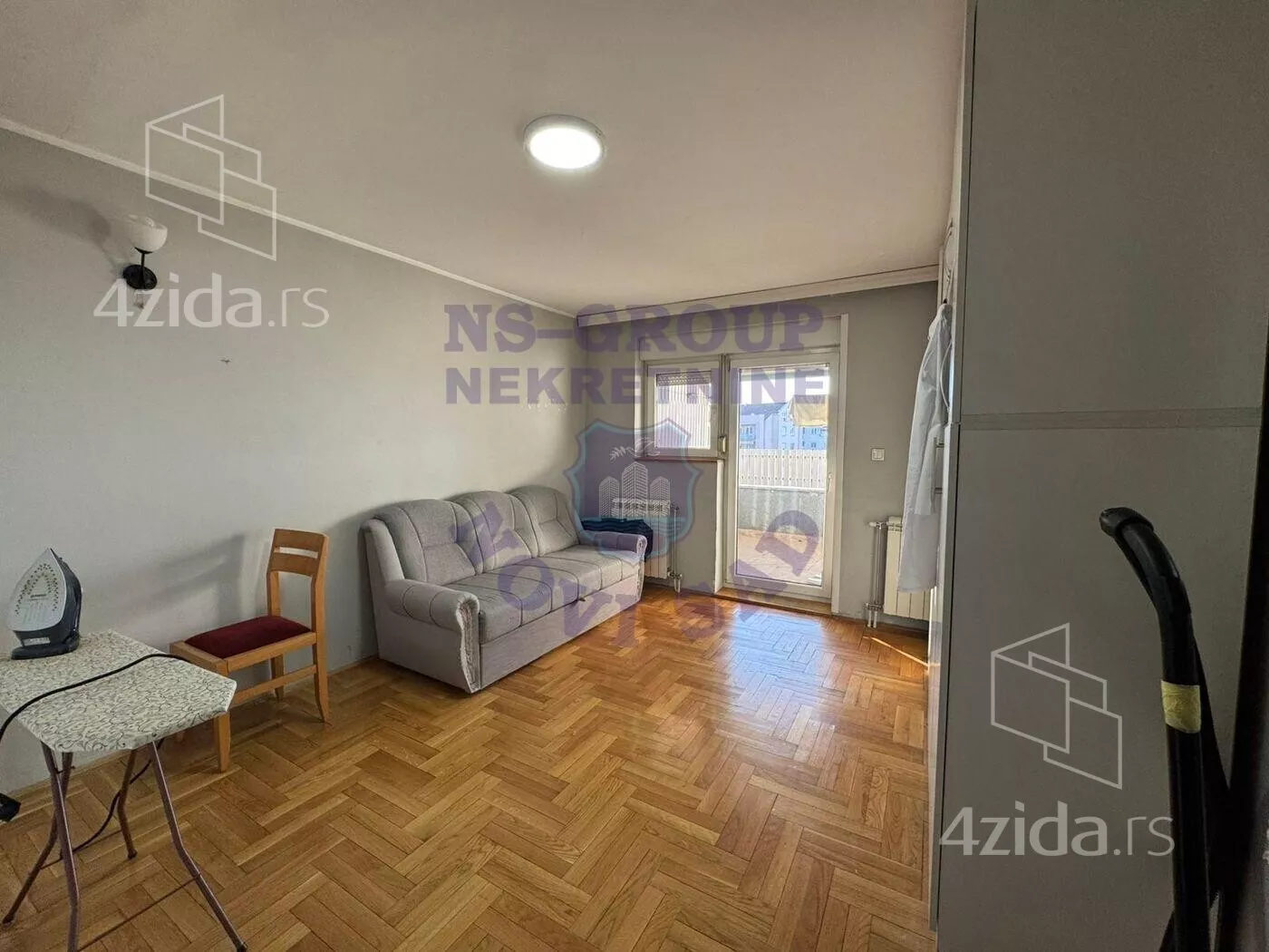 Četvoroiposoban stan | 4zida