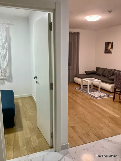 Svetotrojčina | 4zida.rs