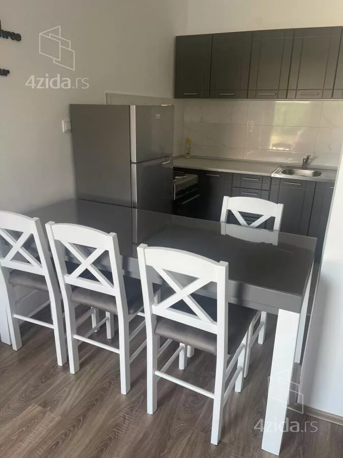 Garsonjera | 4zida