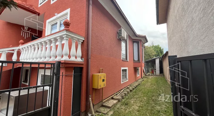 4-etažna kuća | 4zida