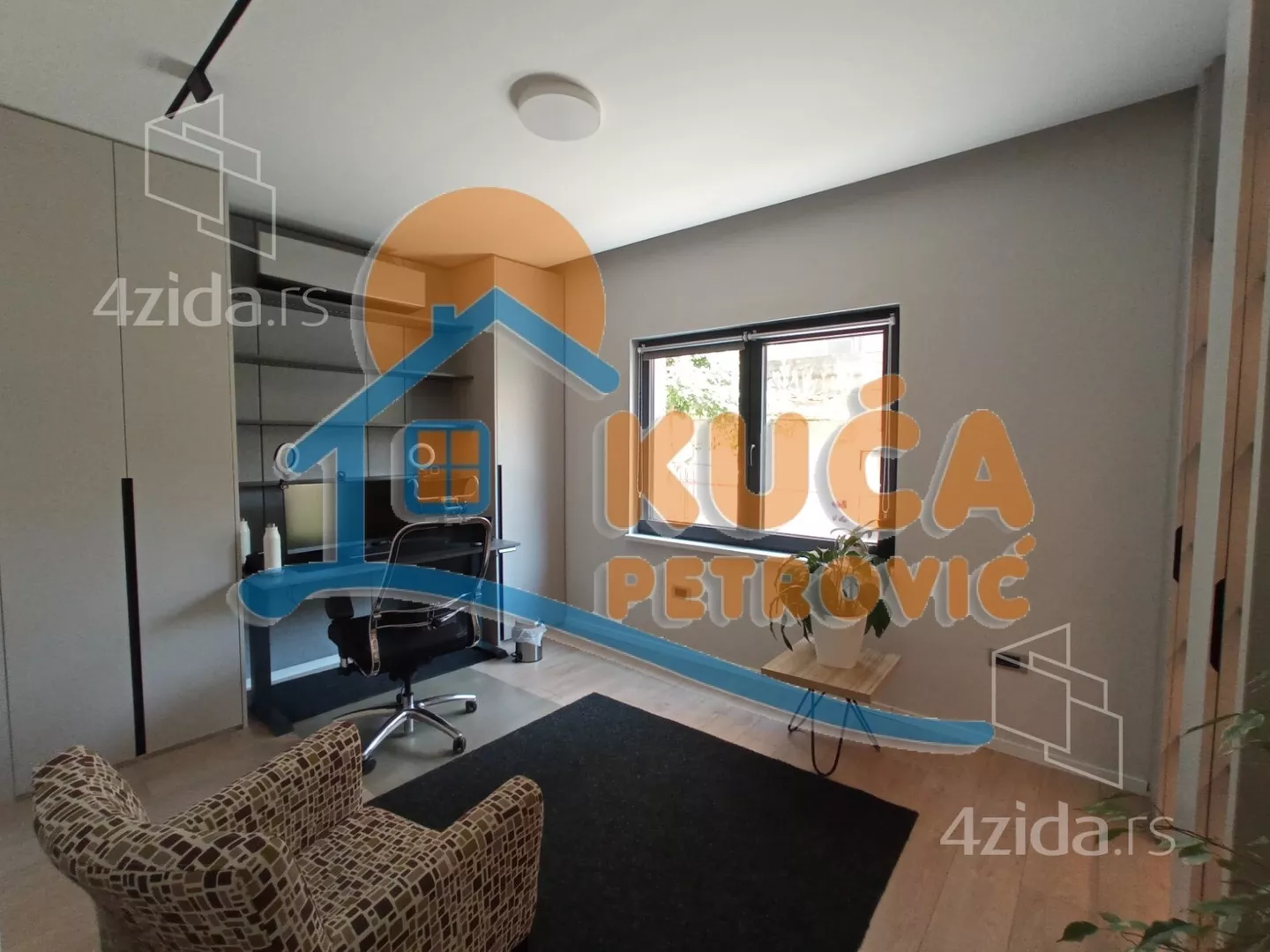 Lokal | 4zida