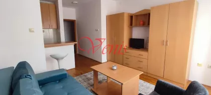 Hadži Ruvimova | 4zida.rs