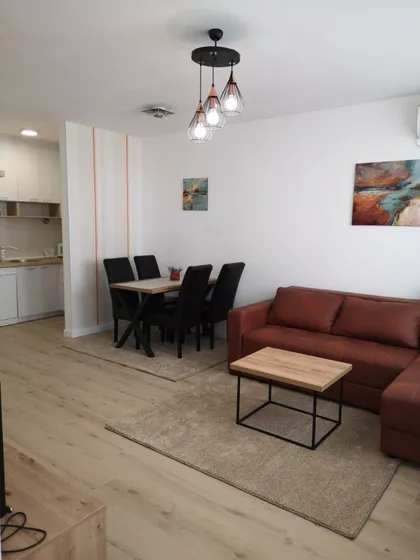 Gundulićeva 1b | 4zida.rs