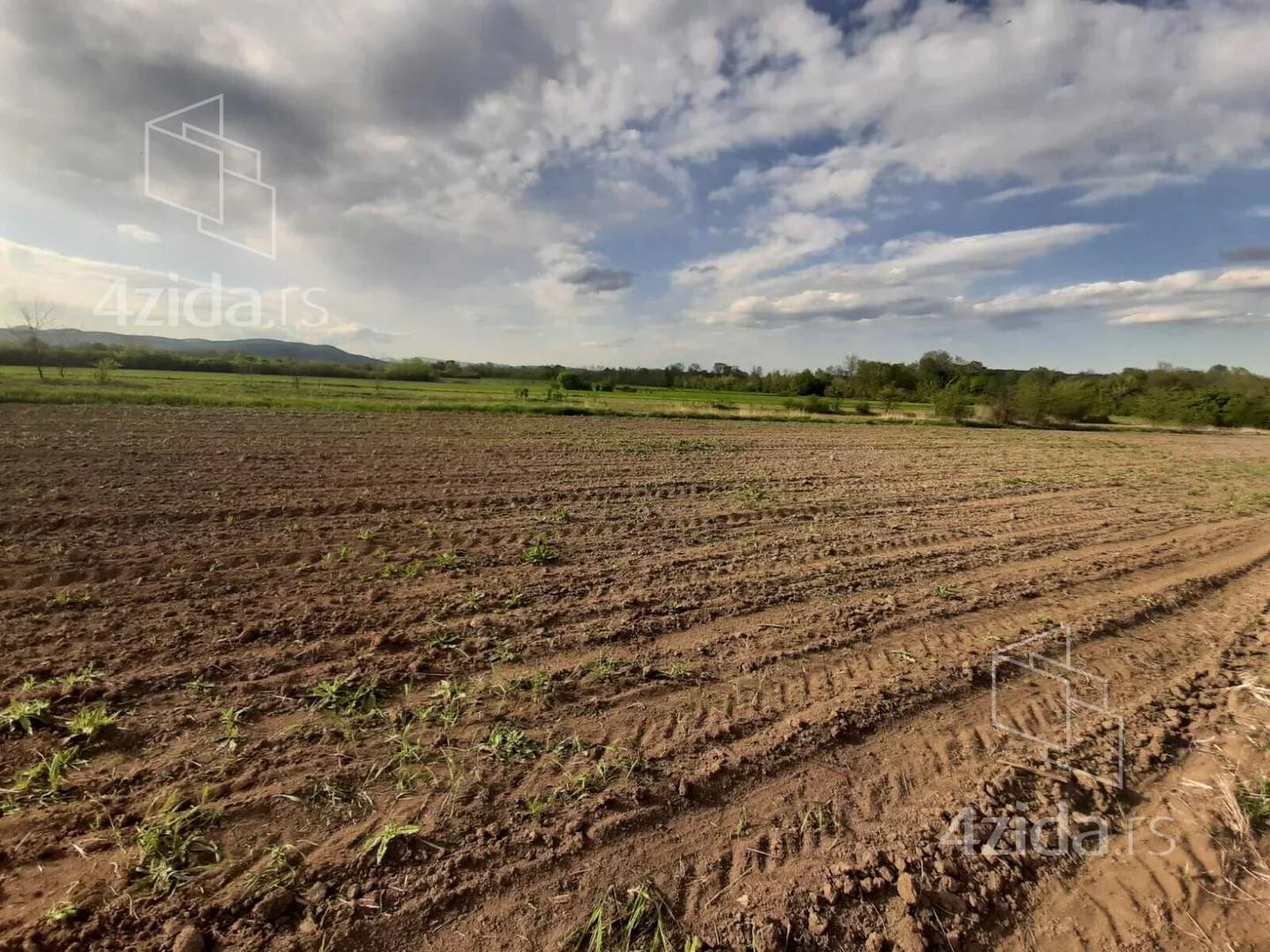 Poljoprivredno zemljište | 4zida