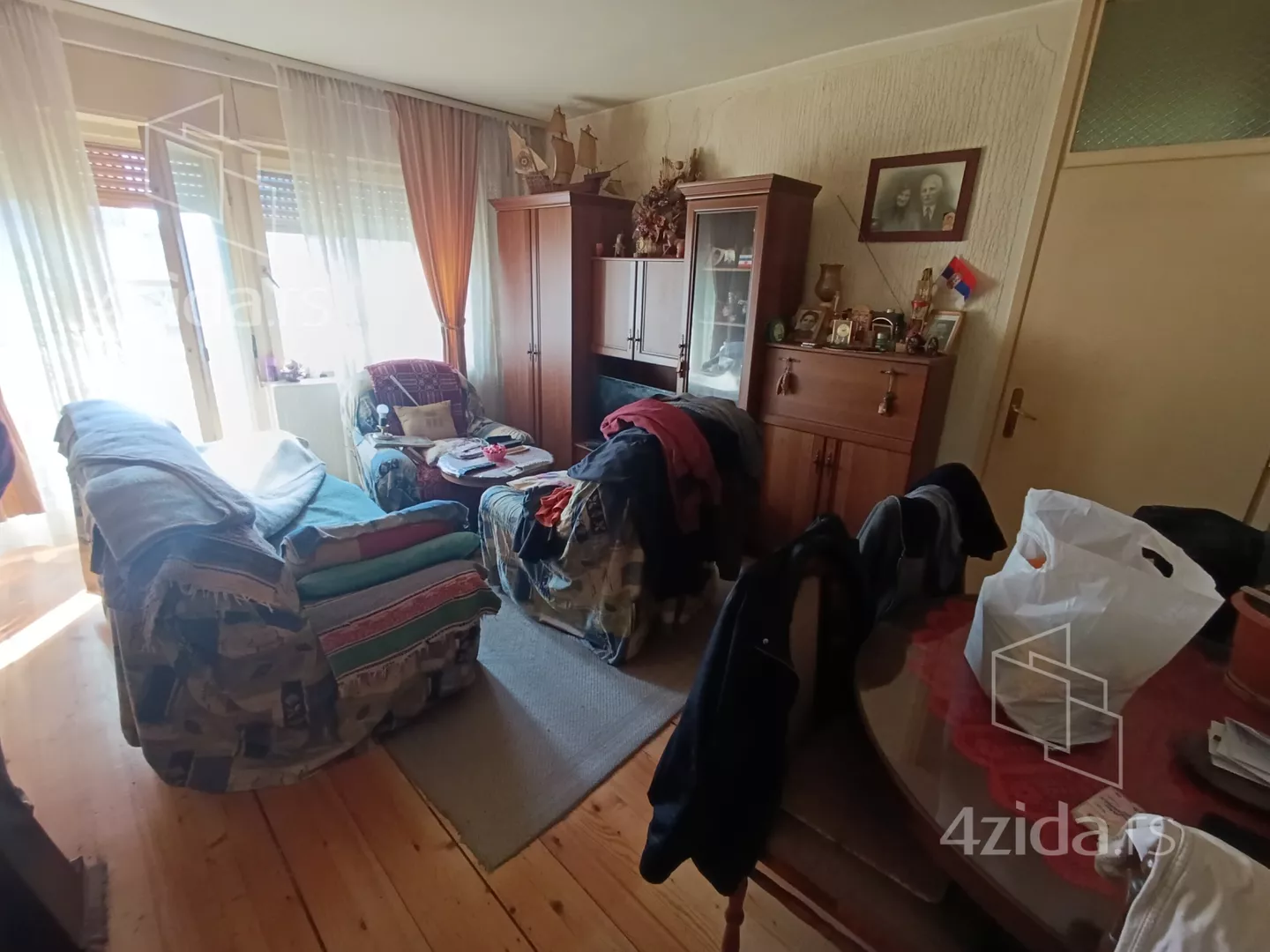 Dvoiposoban stan | 4zida