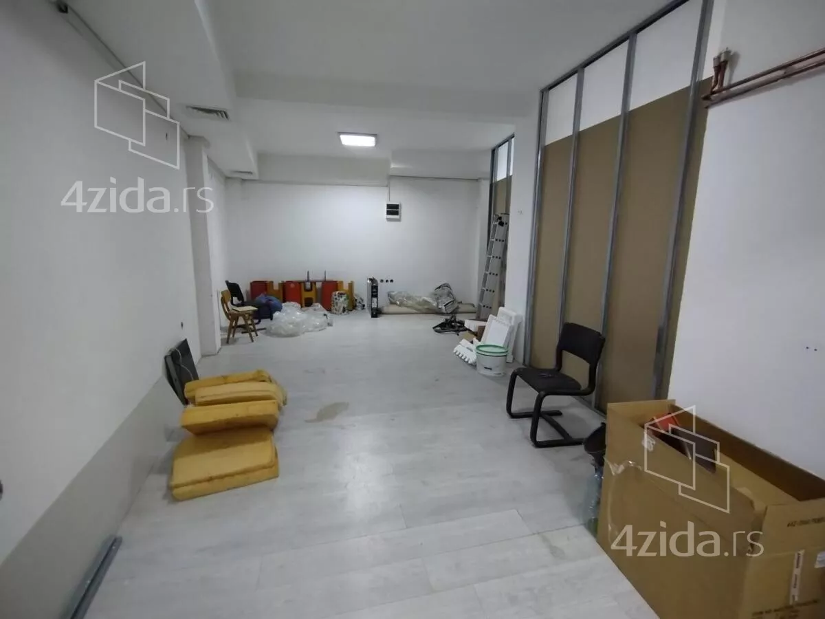 Poslovni prostor | 4zida
