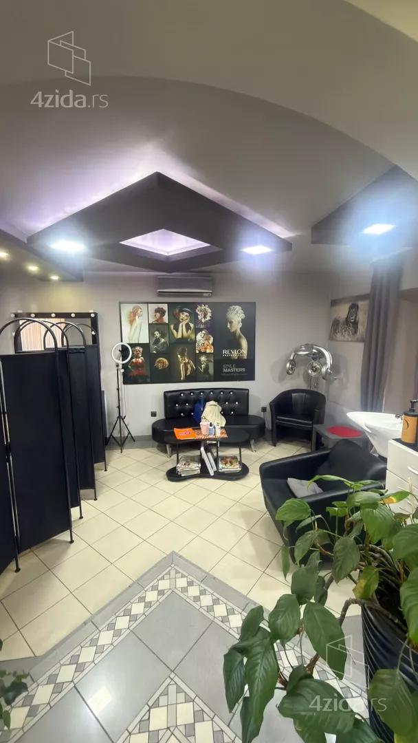 Poslovni prostor | 4zida