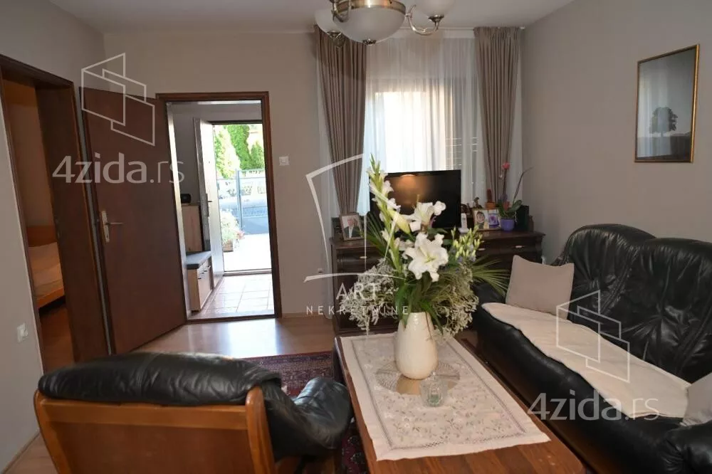 3-etažna kuća | 4zida